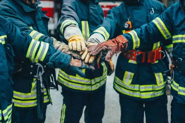 Picture of firefighters || Ventura County